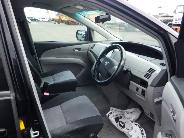 2007 Toyota Estima Aeras