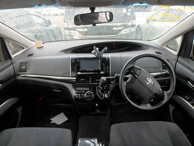 2013 Toyota Estima Aeras