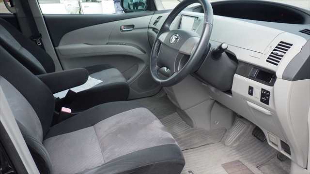 2006 Toyota Estima Aeras