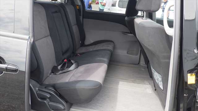 2006 Toyota Estima Aeras