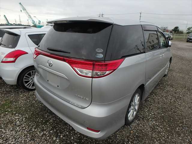 2009 Toyota Estima Aeras
