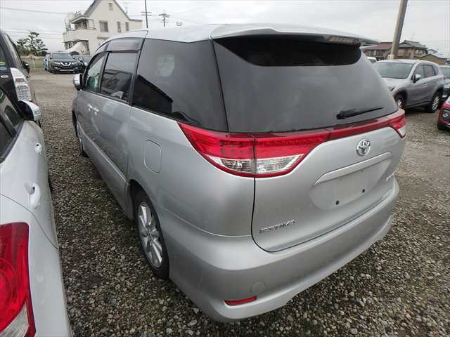2009 Toyota Estima Aeras