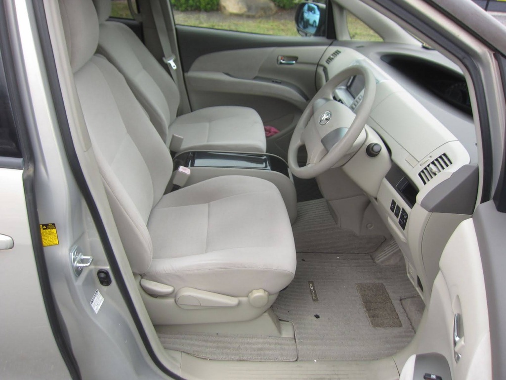 2006 Toyota Estima Aeras