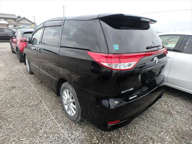 2011 Toyota Estima Aeras