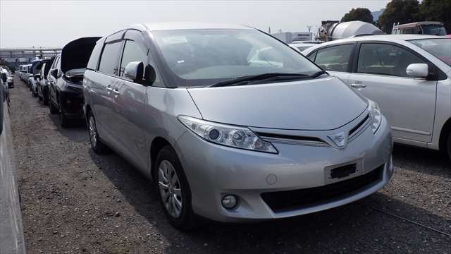 2011 Toyota Estima X