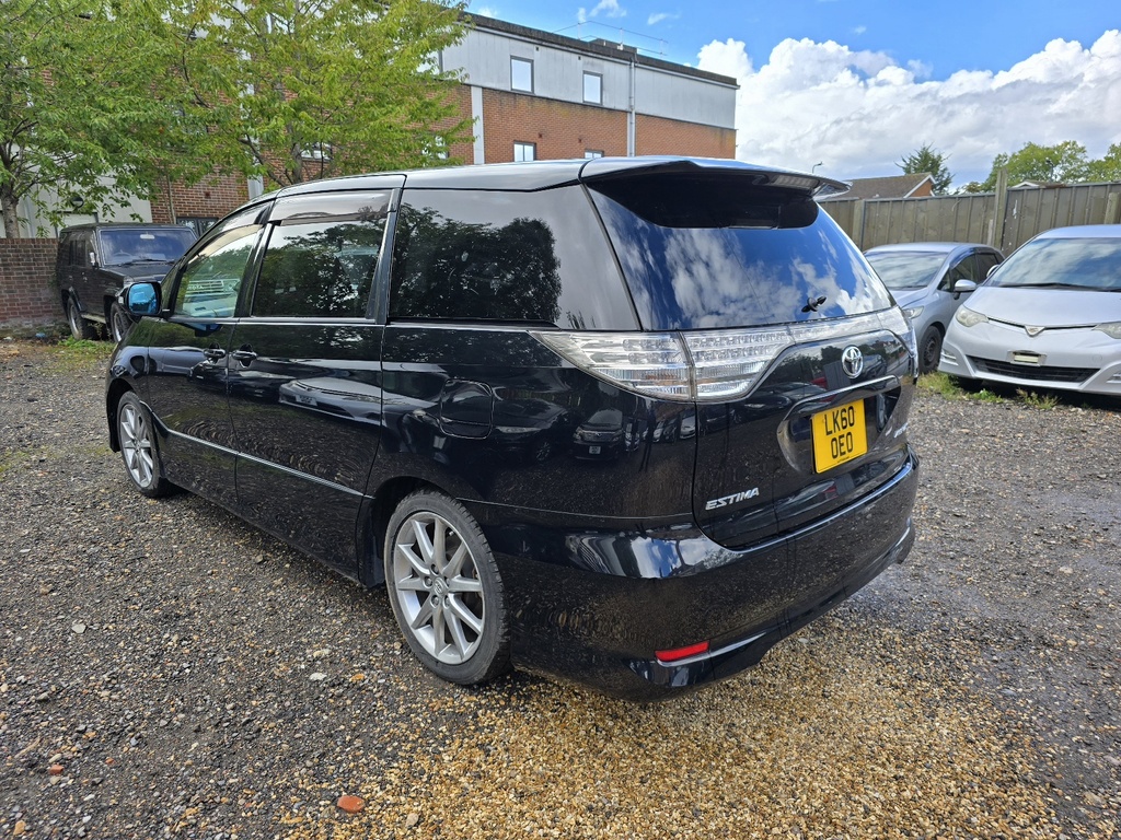 2011 Toyota Estima Aeras