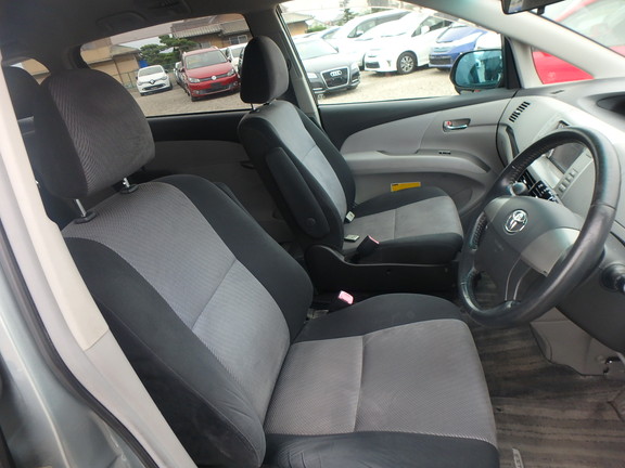 2007 Toyota Estima Aeras