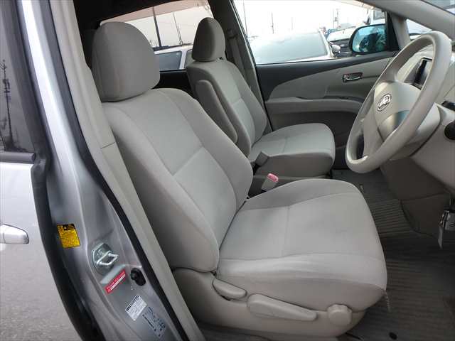 2006 Toyota Estima X (Low mileage)