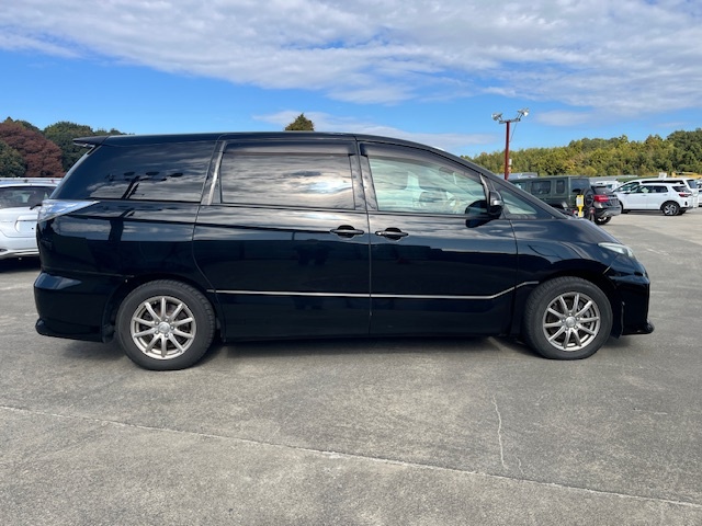 2012 Toyota Estima Aeras (7 seats) 6