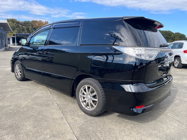 2012 Toyota Estima Aeras (7 seats) 6