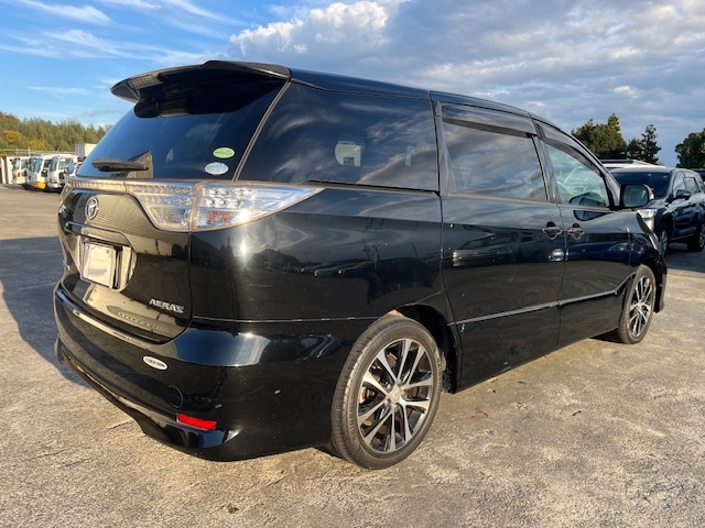 2013 Toyota Estima Aeras (7 seats)
