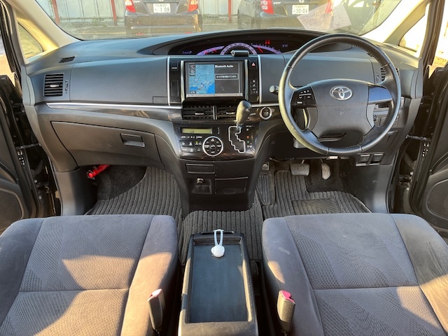 2013 Toyota Estima Aeras (7 seats)