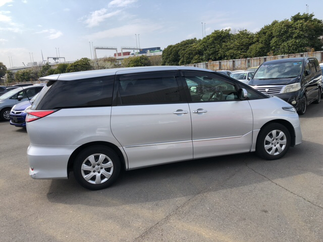 2016 Toyota Estima Aeras (Low mileage)