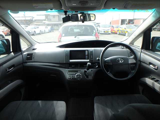 2011 Toyota Estima Aeras (Low mileage)