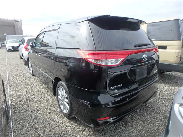 2011 Toyota Estima Aeras (Low mileage)
