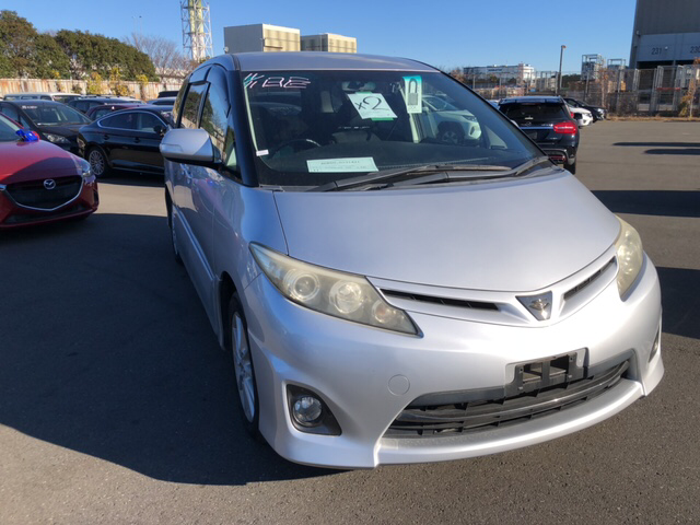 2011 Toyota Estima Aeras (Low mileage)