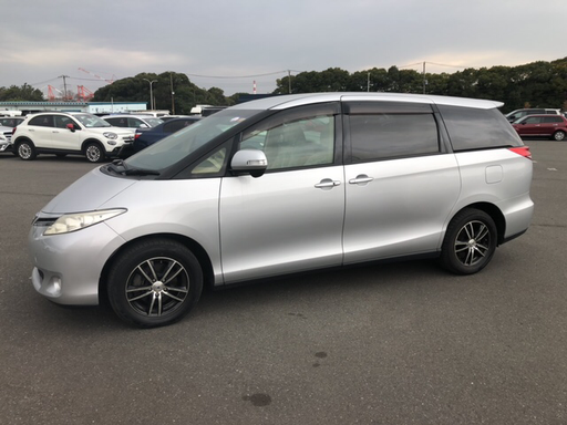 2014 Toyota Estima X