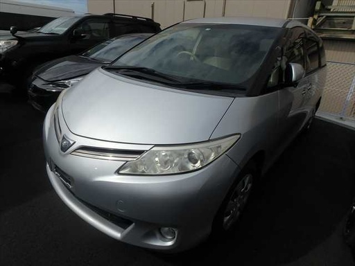 013 Toyota Estima X